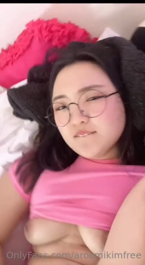 AroomiKim aka Aroomi Kim Video Hot Cream-pie Hardcore Sex Tape