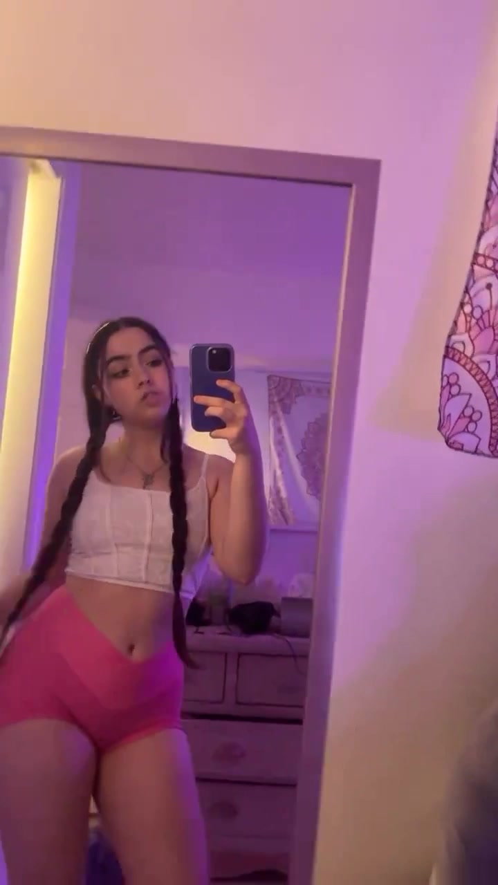 Zoeyisovip Show off Perfect Body – Onlyfans video